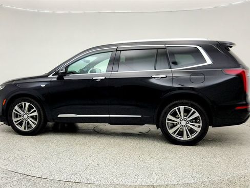 Used 2022 Cadillac XT6 Premium Luxury w/ Technology Package AWD/4WD image 8