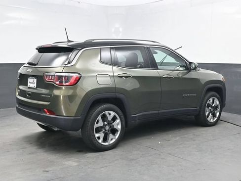 Used 2018 Jeep Compass Limited AWD/4WD image 8