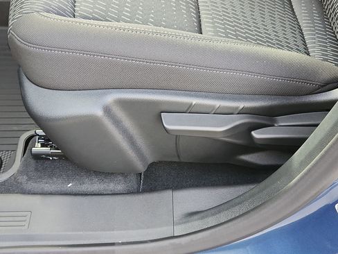 New 2026 Chevrolet Equinox LT image 18