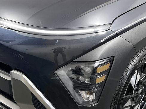 Used 2024 Hyundai Kona SEL w/ Convenience Package FWD image 11