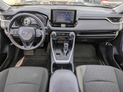 Used 2022 Toyota RAV4 XLE w/ Convenience Package FWD image 13