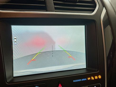 Used 2017 Ford Explorer Platinum image 23