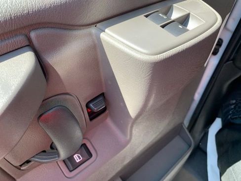 New 2024 Chevrolet Express 3500 w/ Power Convenience Package image 33