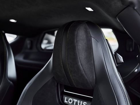 Used 2026 Lotus Emira SE RWD image 42