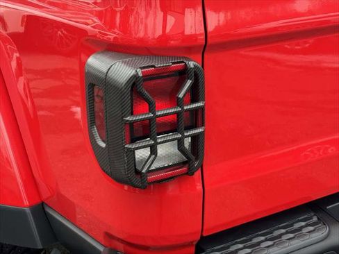 Used 2022 Jeep Gladiator Rubicon w/ Cold Weather Group image 8