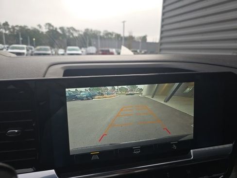 Used 2024 Chevrolet Silverado 1500 LT w/ Convenience Package II image 17