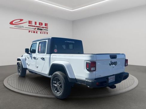 New 2026 Jeep Gladiator Sport image 3