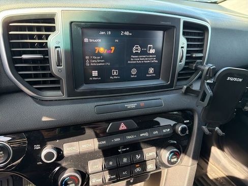 Used 2019 Kia Sportage EX image 7