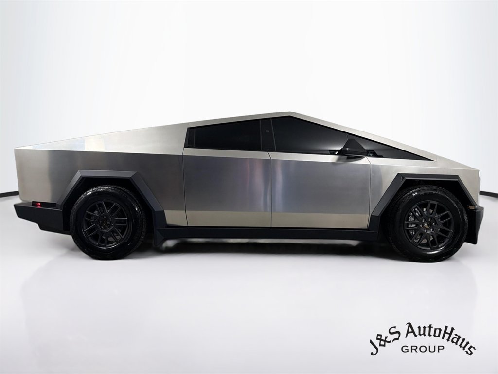 Used 2026 Tesla Cybertruck AWD Crew Cab image 8
