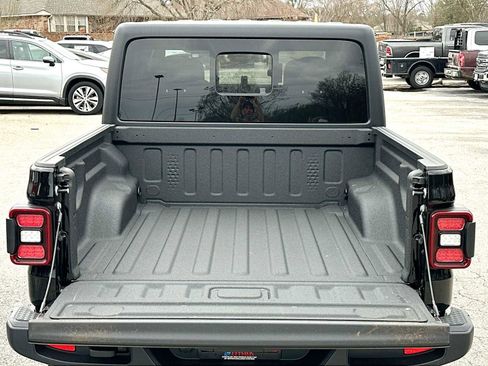 New 2026 Jeep Gladiator Sport image 28