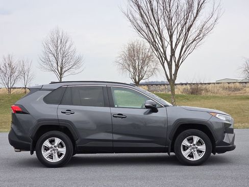 Used 2020 Toyota RAV4 XLE w/ All Weather Liner Package image 8