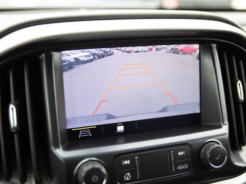 Used 2020 Chevrolet Colorado ZR2 image 18