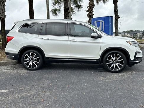 Used 2019 Honda Pilot Touring image 2