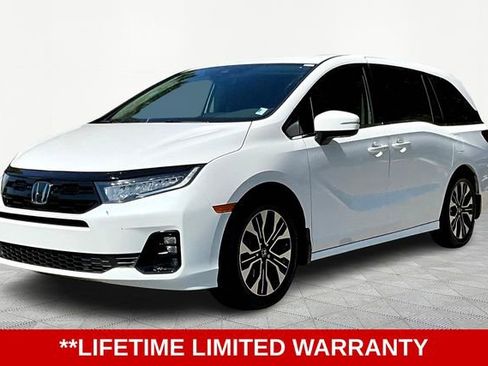 Used 2025 Honda Odyssey Elite image 3