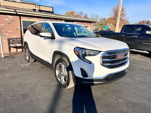 Used 2020 GMC Terrain SLT w/ Preferred Package AWD/4WD image 3