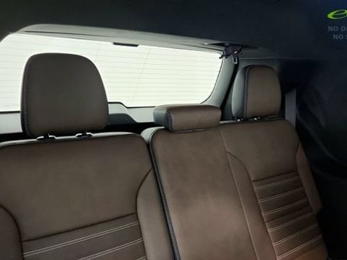 Used 2026 GMC Acadia Denali Ultimate FWD image 43