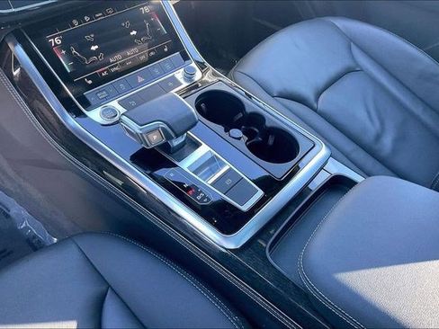 Used 2025 Audi Q7 3.0T Premium Plus image 17