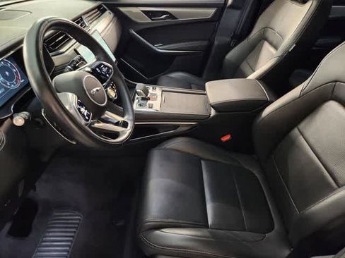 Used 2025 Jaguar F-PACE R-Dynamic S AWD/4WD image 22