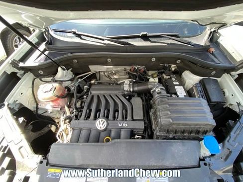 Used 2021 Volkswagen Atlas Cross Sport SE w/ Panoramic Sunroof Package FWD image 48