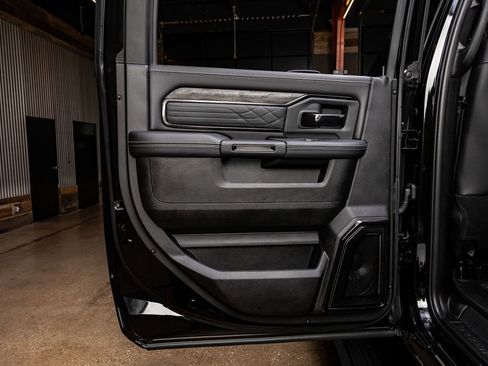 Used 2026 RAM 2500 Limited image 38