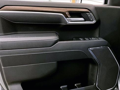 Used 2025 Chevrolet Silverado 1500 LT w/ Safety Package image 22