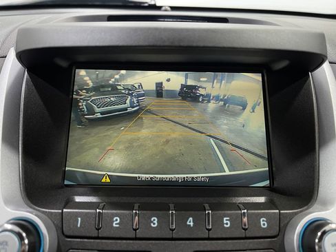 Used 2016 Chevrolet Equinox LTZ w/ Enhanced Convenience Package image 11