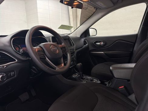 Used 2020 Jeep Cherokee Latitude image 6