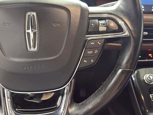 Used 2022 Lincoln Nautilus Reserve w/ Equipment Group 201A image 16