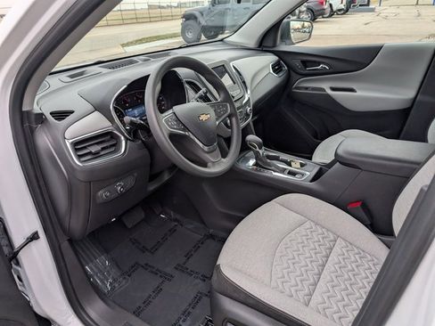 Used 2023 Chevrolet Equinox LS w/ LS Convenience Package image 13