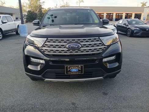 Used 2022 Ford Explorer Limited w/ Equipment Group 301A image 2