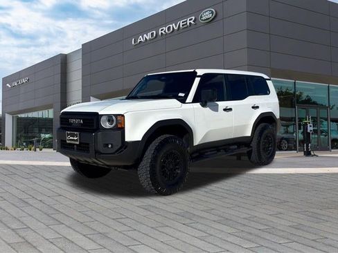 Used 2025 Toyota Land Cruiser image 1