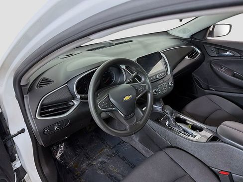 Used 2023 Chevrolet Malibu LT image 17