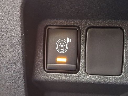 Used 2022 Nissan Frontier SV RWD image 24