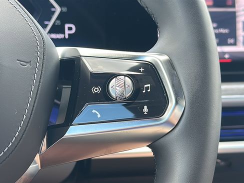 New 2024 BMW i7 xDrive60 w/ Executive Package image 18