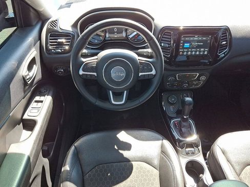 Used 2020 Jeep Compass Latitude AWD/4WD image 12