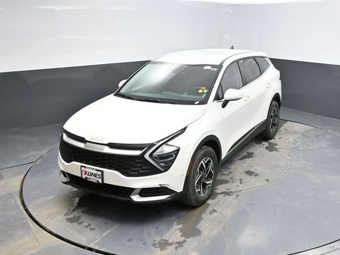 Used 2024 Kia Sportage LX image 23