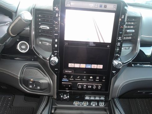 New 2026 RAM 2500 Limited image 15