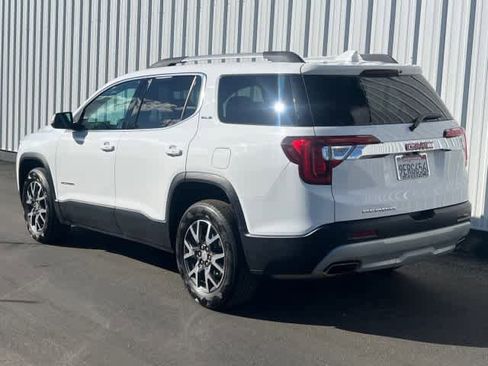 Used 2021 GMC Acadia SLE w/ Driver Convenience Package image 4