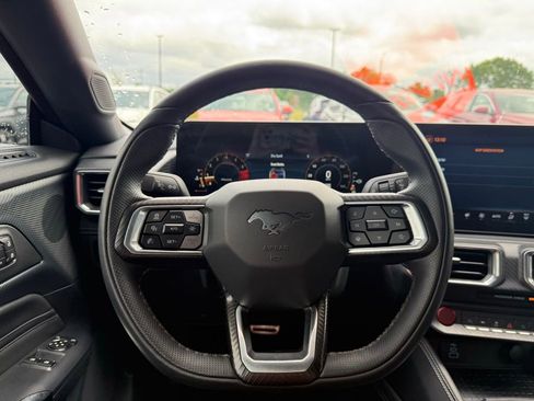 Used 2024 Ford Mustang Premium image 13