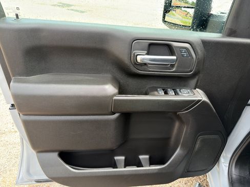 Used 2025 Chevrolet Silverado 2500 Custom w/ Custom Value Package AWD/4WD image 16
