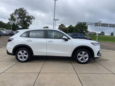 Used 2024 Honda HR-V LX image 13