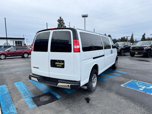 Used 2024 Chevrolet Express 3500 LT w/ LT Preferred Equipment Group image 7