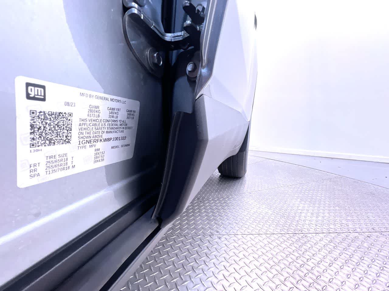 Used 2023 Chevrolet Traverse LS FWD image 44
