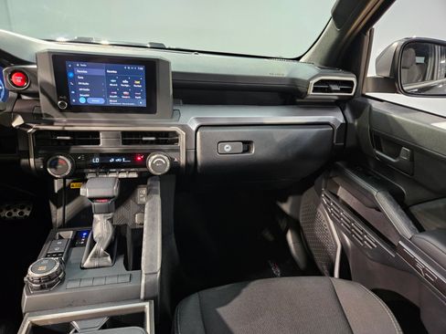 Certified 2025 Toyota 4Runner 4WD image 11