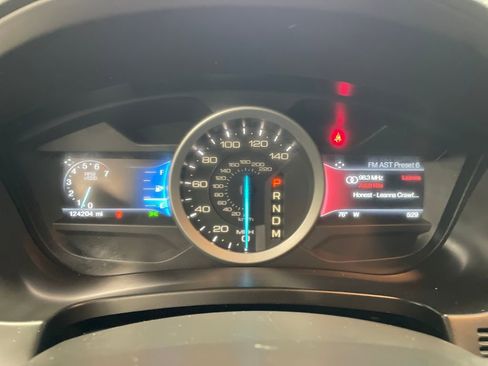 Used 2015 Ford Explorer Limited image 21