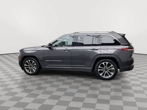Used 2023 Jeep Grand Cherokee Overland AWD/4WD image 39