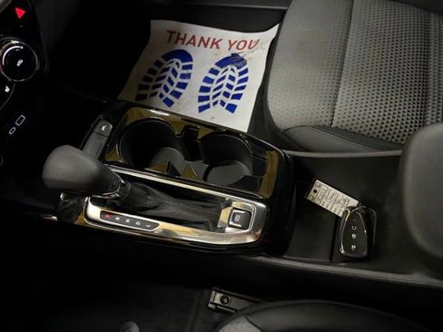 Used 2025 Chevrolet Trax LT w/ LT Convenience Package image 45