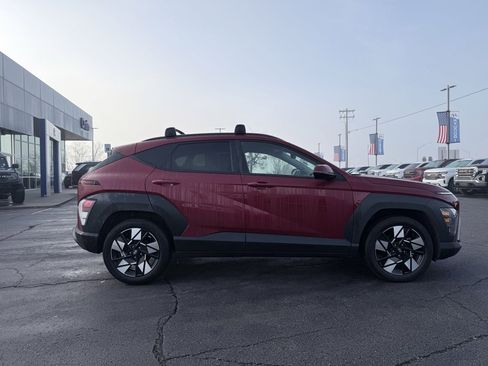 Used 2024 Hyundai Kona SEL image 9