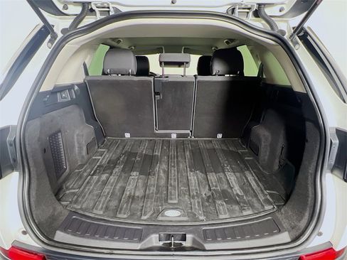 Used 2020 Land Rover Discovery Sport Standard image 23