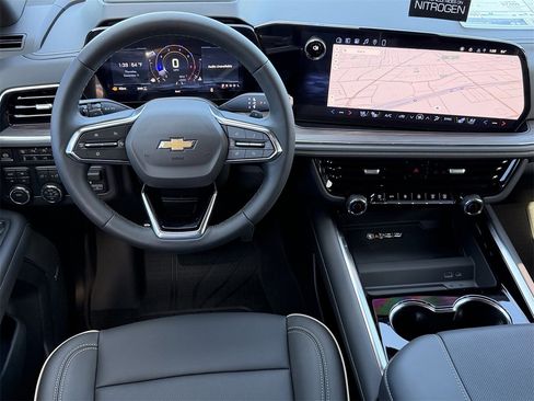 New 2026 Chevrolet Suburban Premier image 11